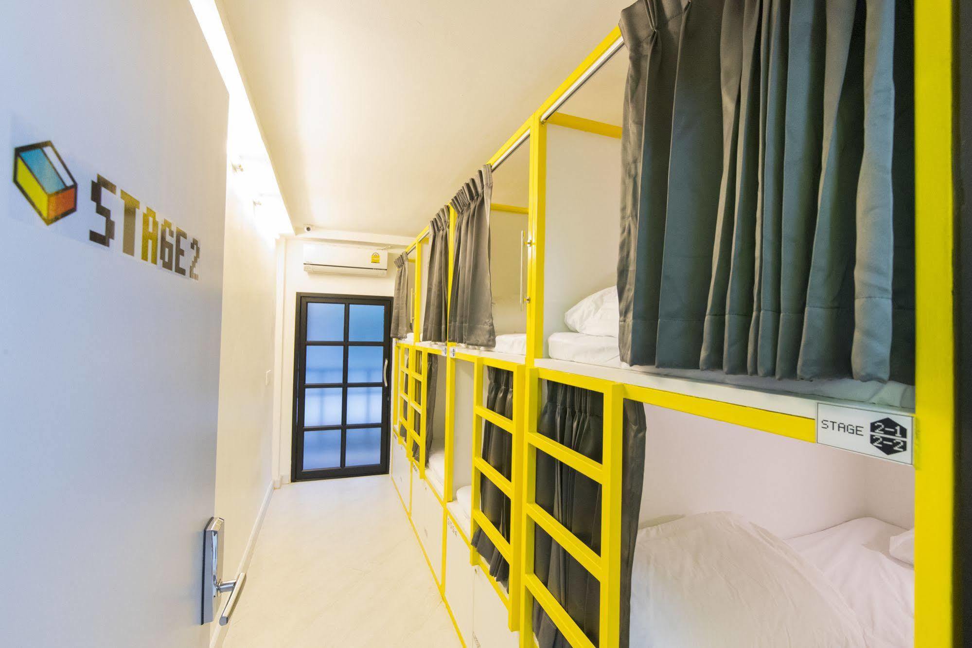 Pixellar Hostel Bangkok Ngoại thất bức ảnh